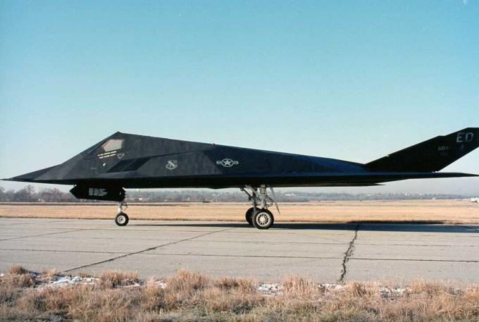 Stíhací stíhač F-117A
