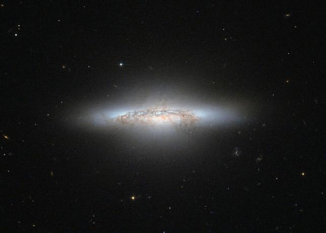 lentikulárna galaxia