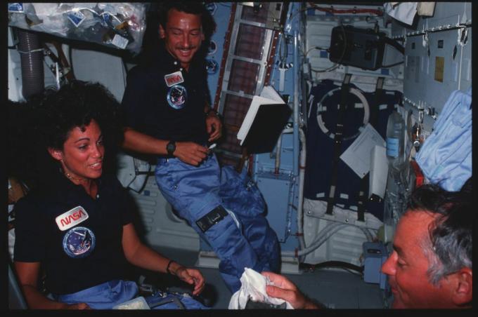 Astronaut Judith Resnik na palube Discovery.