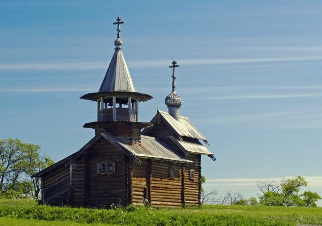 Drevený kostol na ostrove Kizhi v Rusku