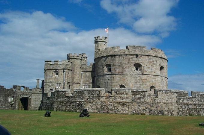 Vonkajší pohľad na hrad Pendennis.