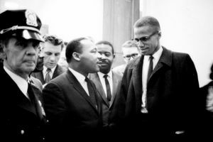 Malcolm X a Martin Luther King Jr. sa stretávajú v roku 1964