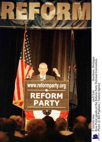 Ross Perot hovorí na národnom zhromaždení reformnej strany